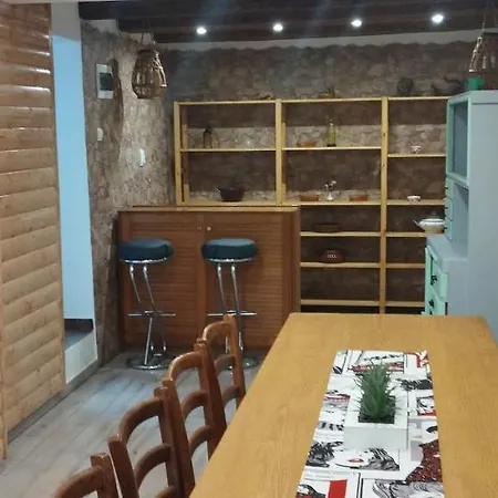 Kuca Za Odmor Denis * Mala Lesnica