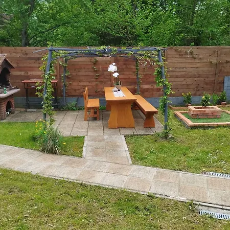 Kuca Za Odmor Denis Nyaraló *